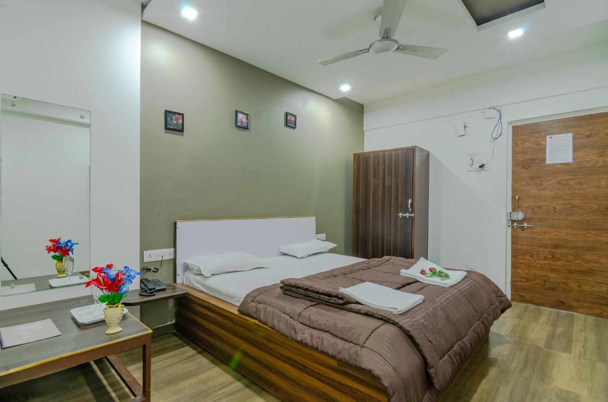 White House Beach Resort, Nagaon Exteriér fotografie