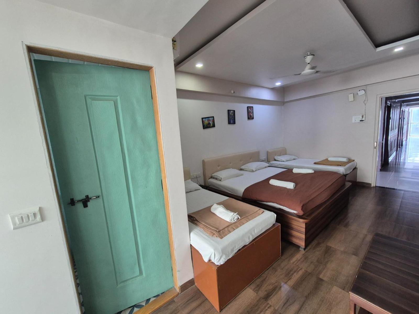 White House Beach Resort, Nagaon Exteriér fotografie