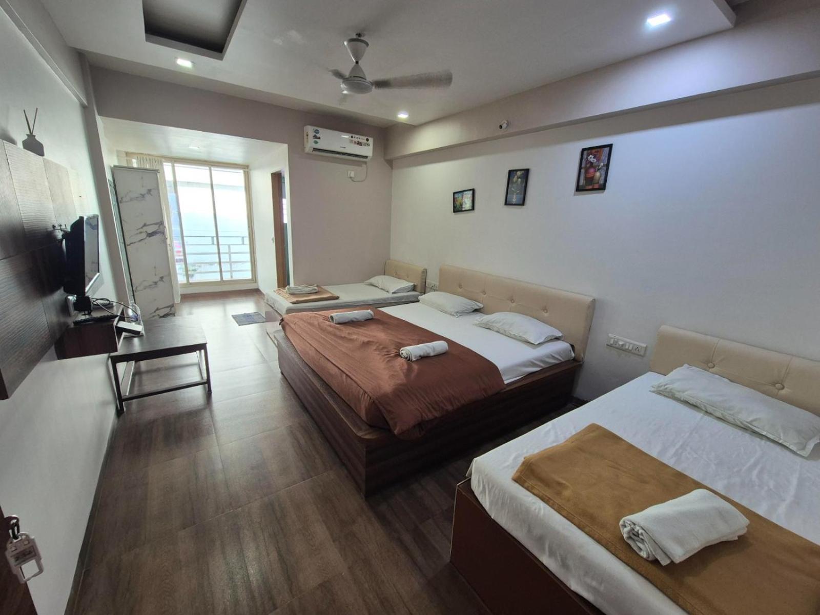 White House Beach Resort, Nagaon Exteriér fotografie
